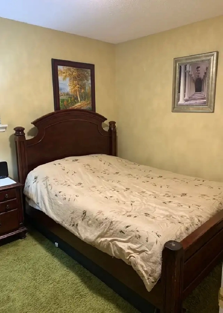 PRIVATE FURNITURE ROOM FOR RENT