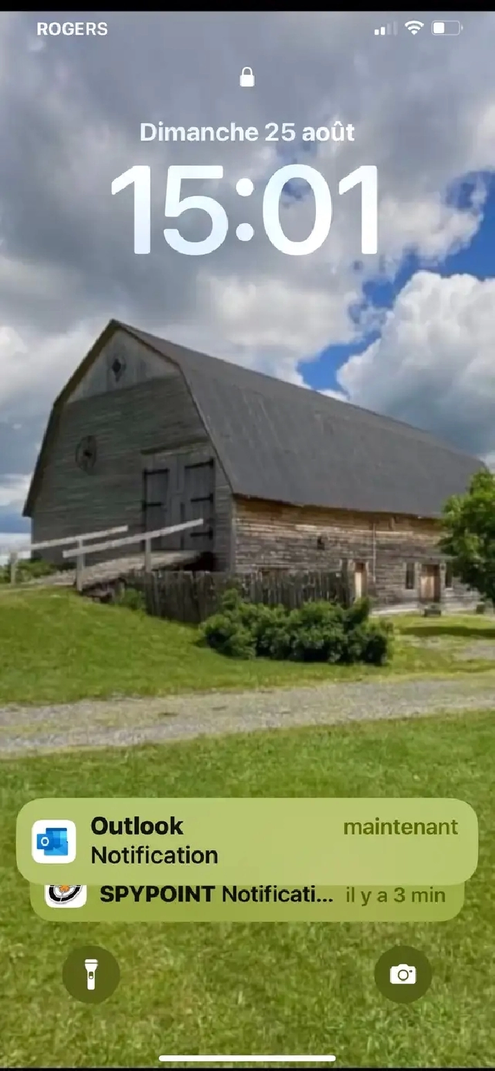Fermette de 52 acres  en Estrie avec maison ancestrale .