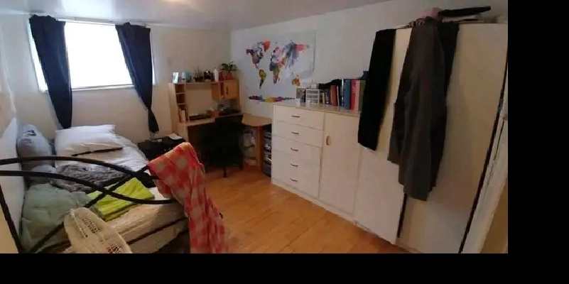 A pied Cégep Garneau et Université 2 disponibilités