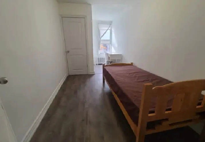 @Bloor, Ossington TTC, Room on 2nd Floor to Rent-2Min TTC Subway