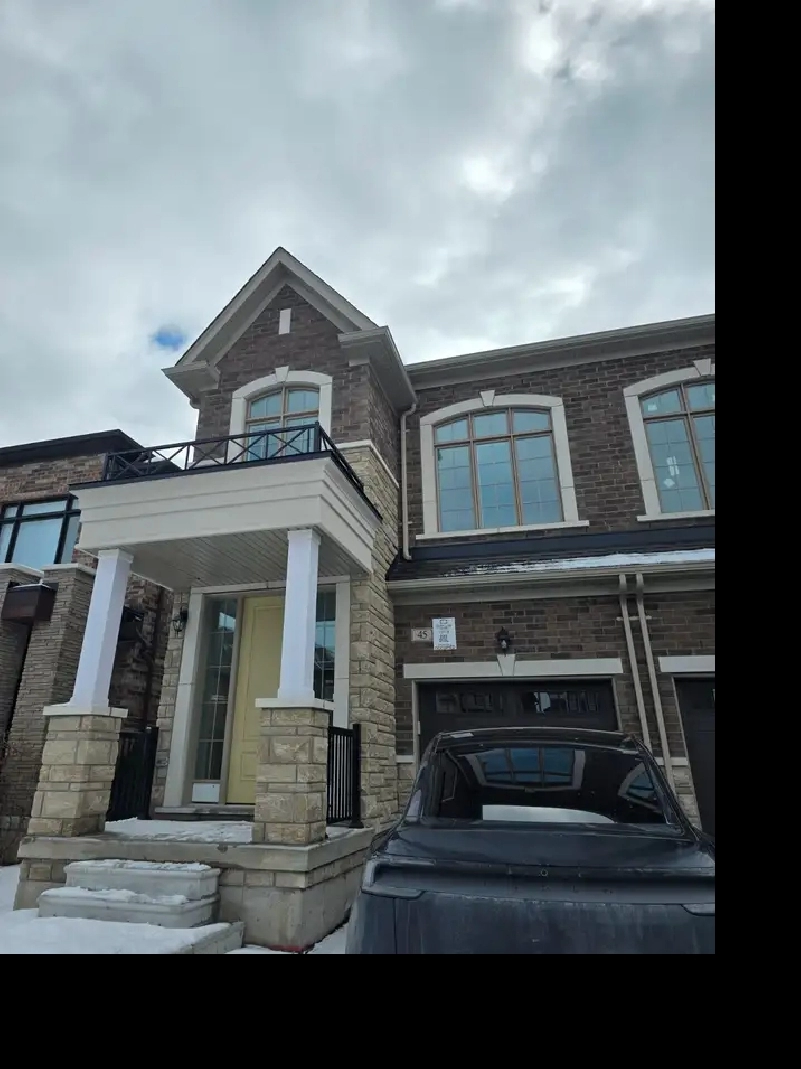 New 4-Bed House   Yard/Garage/Bsmt/AC/Laundry Incl (Auckland Dr)