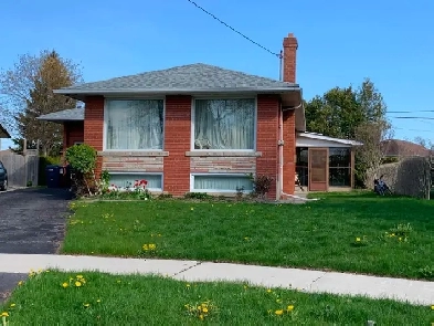 Basement Private Room from April 01, suitable for intl student