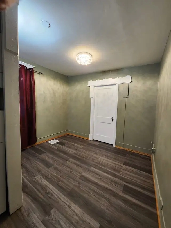 1 bedroom unit 4-Plex available for rent ASAP