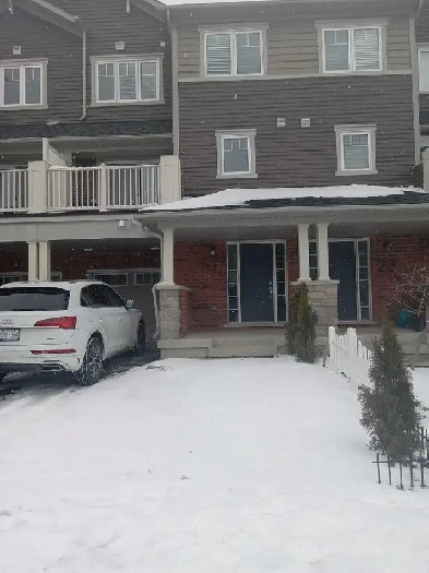 2 bedroom townhouse for rent