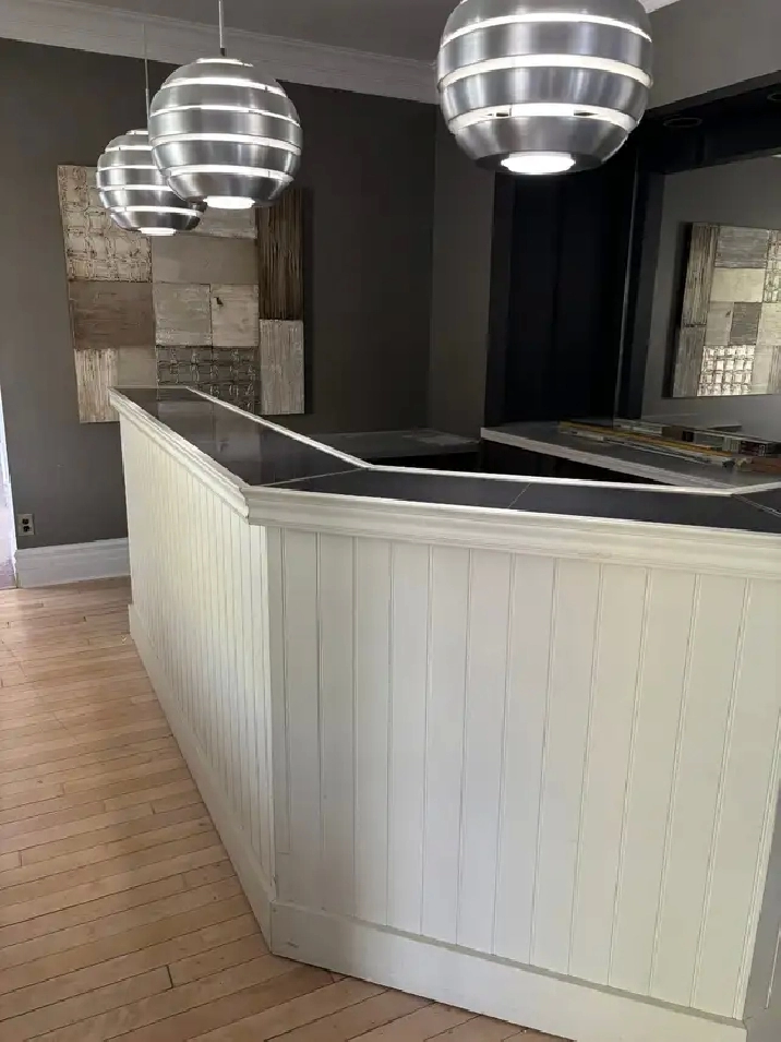 Centrally located, Large Single Room Available