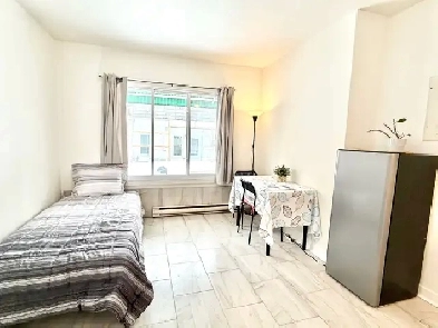 Studio 1 1/2 tout inclus et meublé - metro St Michel