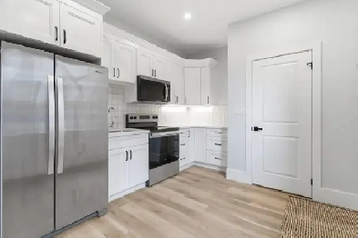 1 Bedroom New Renovated Apartment, Downtown Elora $1995 plus