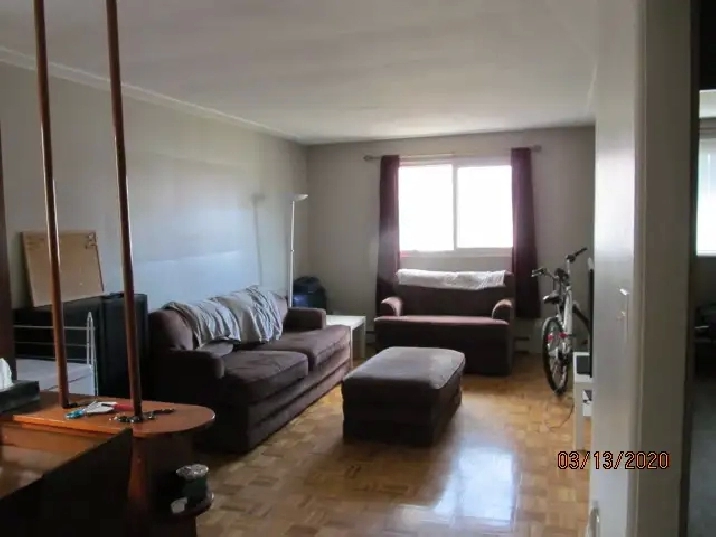 Queen's Students – 2 Bedroom Apartment – Available May