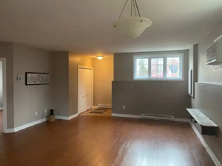 Spacious, modern, half basement 2 bdr Aylmer