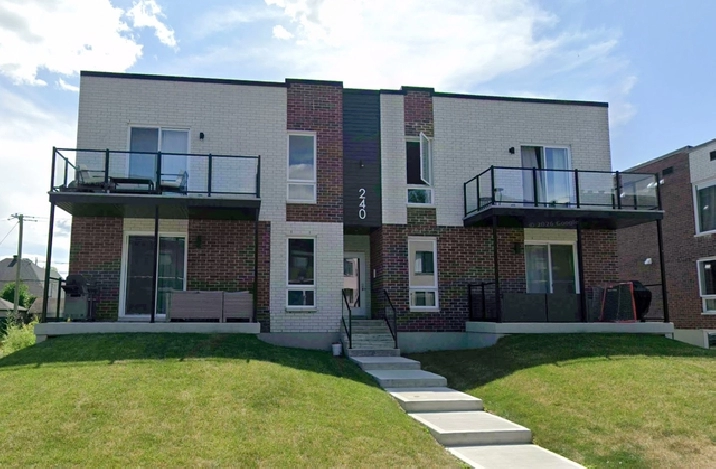 MAGNIFIQUES 4 1/5 - QUADRUPLEX - QUARTIER CALME