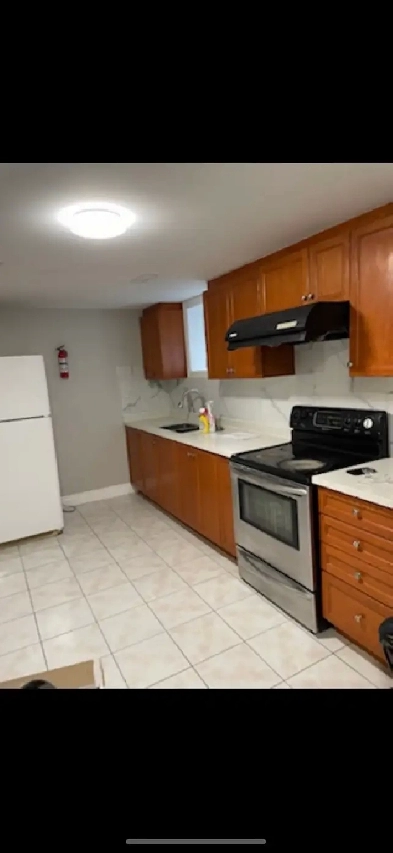 2 BEDROOM BEAUTIFUL BASEMENT AVAILABLE FOR RENT