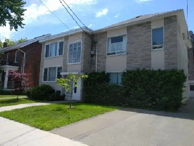 Two bedroom for May near Queen's