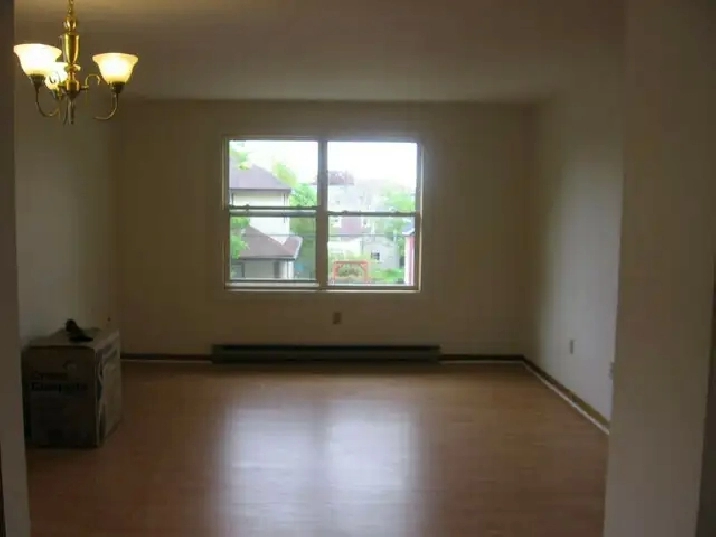 Spacious 2 Bedroom   Den Apartment Central Halifax, Allan Street