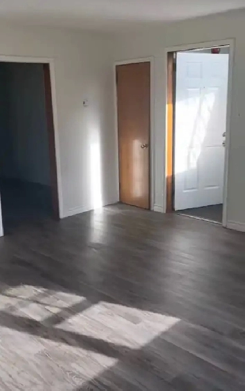 SPACIOUS 2 BEDROOM – $1,795 | 89 EVANS AVE, FAIRVIEW | APRIL 1