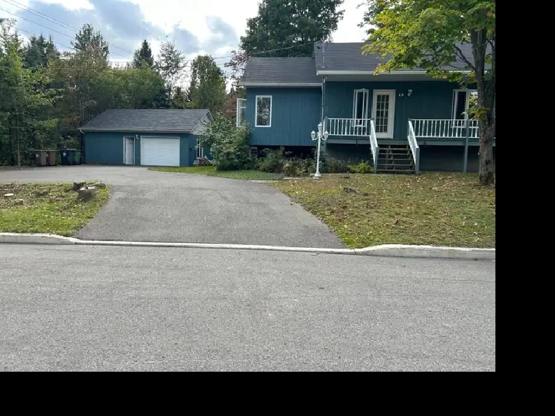 Maison à louer Saint-Sauveur
