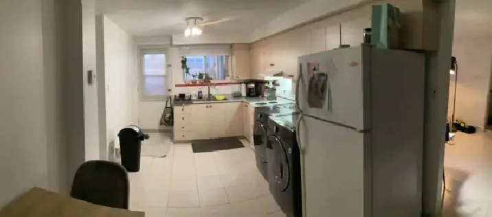 Grand 3½ lumineux demi sous-sol – St Leonard – pour Juillet