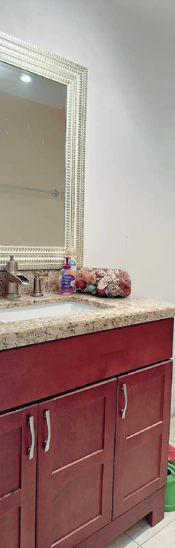 Laval 3 1/2 all-inclusive unit, ready for  starting July