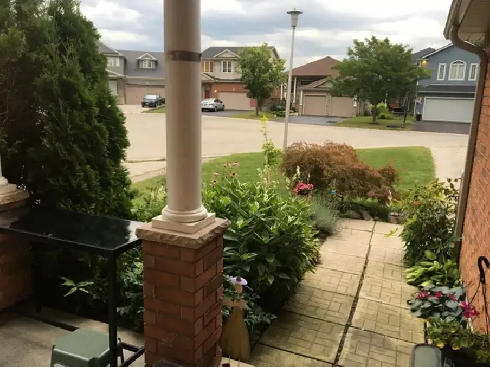 Northwest London 3 2 bedroom raised ranch for rent from May 1st