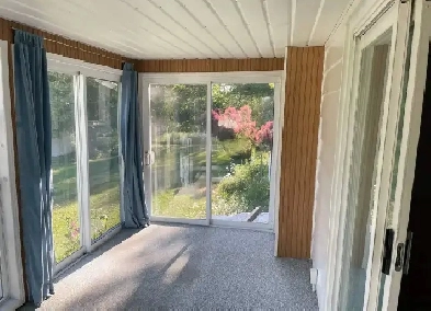 2 Room House   1 Sun Room   Large Garage   Spacious Basement