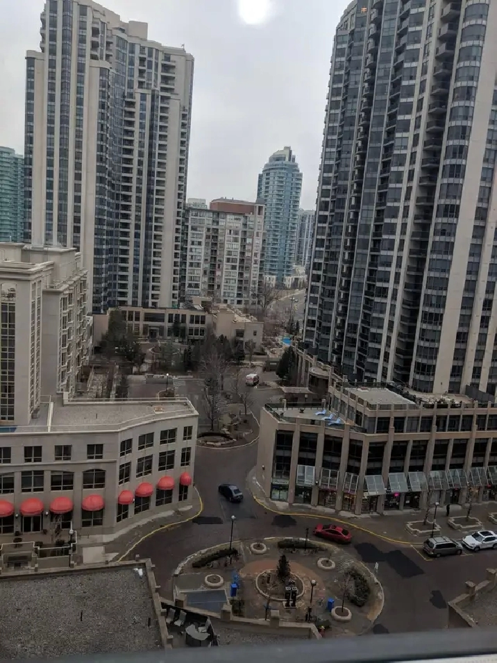 Yonge & Finch- FULLY FURNISHED 2 BEDROOM APARTMENT WITH PARKING