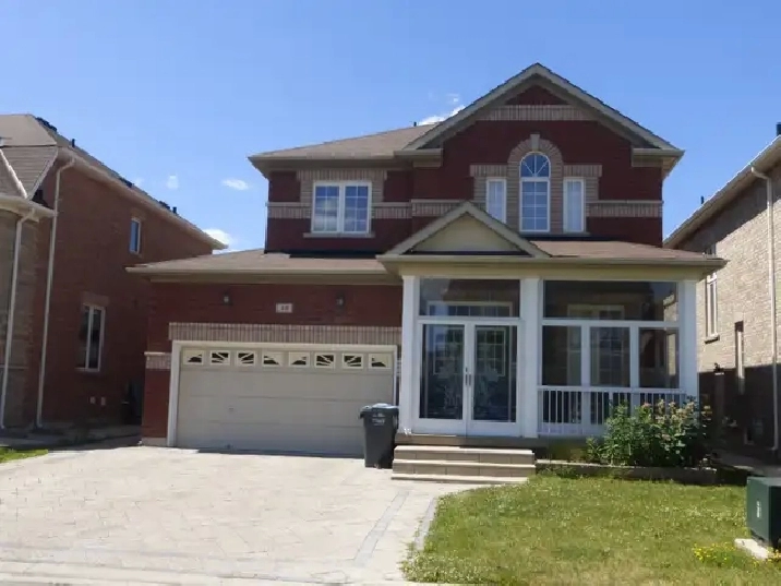 Brampton 4 Beds 3 Baths House - RENTAL