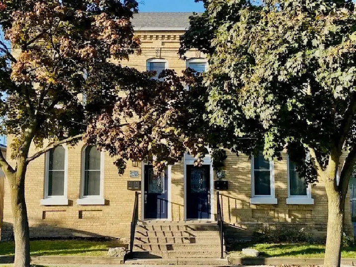 Upgraded Two Bedroom Apartment