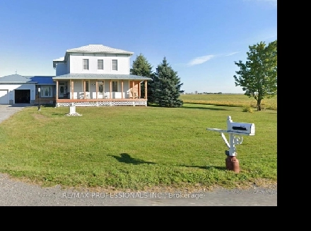 Large Country Home. No neighbours 1acre $850,000 Casselman, ON