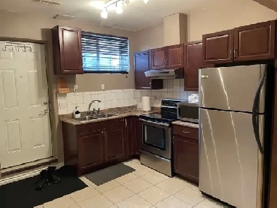 REGISTERED LEGAL BASEMENT FOR RENT