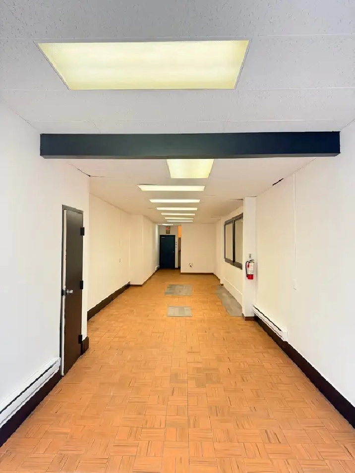 FOR LEASE: 700 SF Ground Floor Commercial