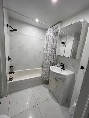 Ahuthsic,  Beau 4 et demi, 2 chambre fermées