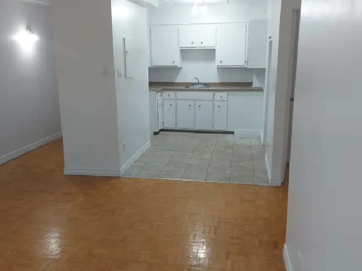 Lasalle, Grand 4½, NEUF, Tout inclus, Parking gratuit