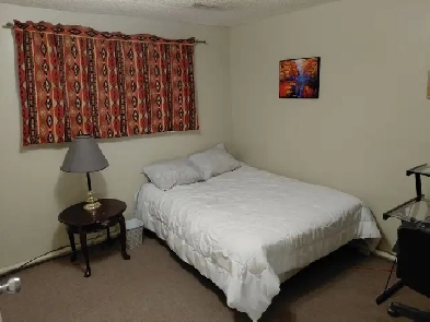 Furnished Room in Sylvan Lake Looking for Mature Roommate.