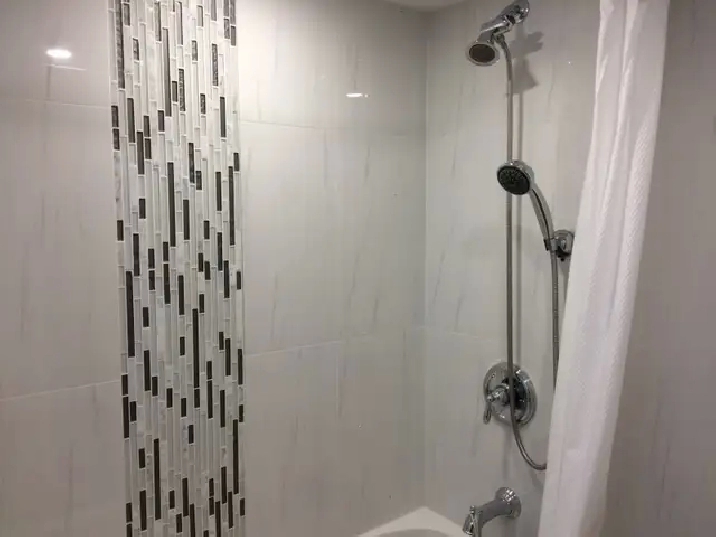 UPDATED Bowmanville 2-Bedroom apt for rent – Pet friendly