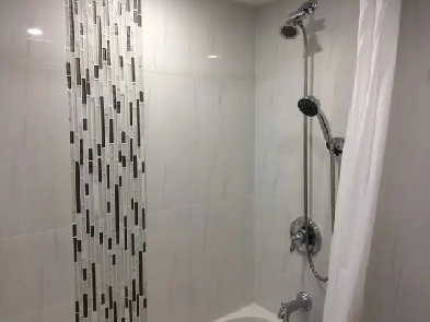 UPDATED Bowmanville 2-Bedroom apt for rent – Pet friendly