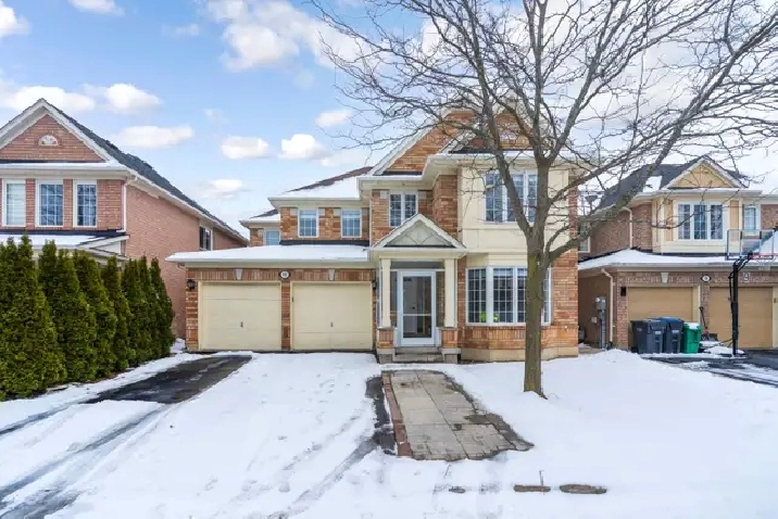 4 Bedrooms 2600sqft  House for Rent in BRAMPTON