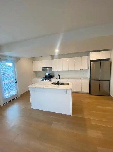 Upstairs 2 bedroom, 1 bathroom in a one year old four plex