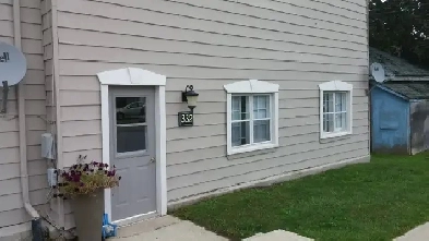 1 Bedroom Bachelor for Rent Close to Downtown in Wiarton