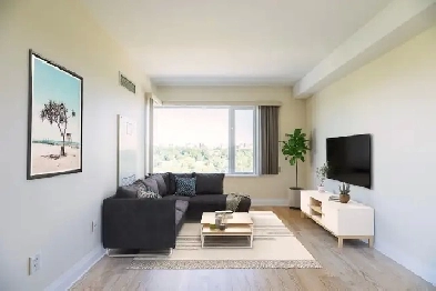 1 Bed   Den 1 Bath June, biking distance to uOttawa & the Market