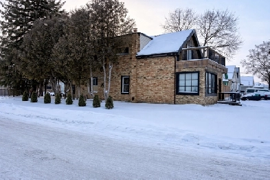 2-Bedroom Main Floor Ranch-Style Unit