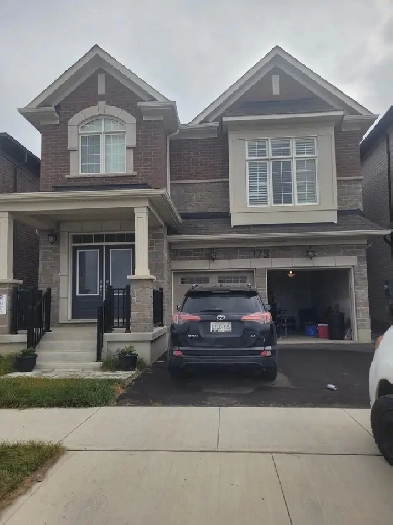 BEDROOMS AVAILABLE!! $700/MONTH