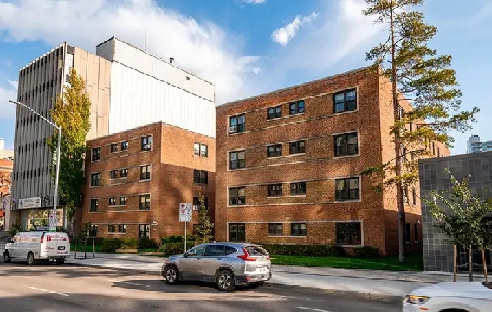 2BR Suite in Character Building in the Heart of Downtown