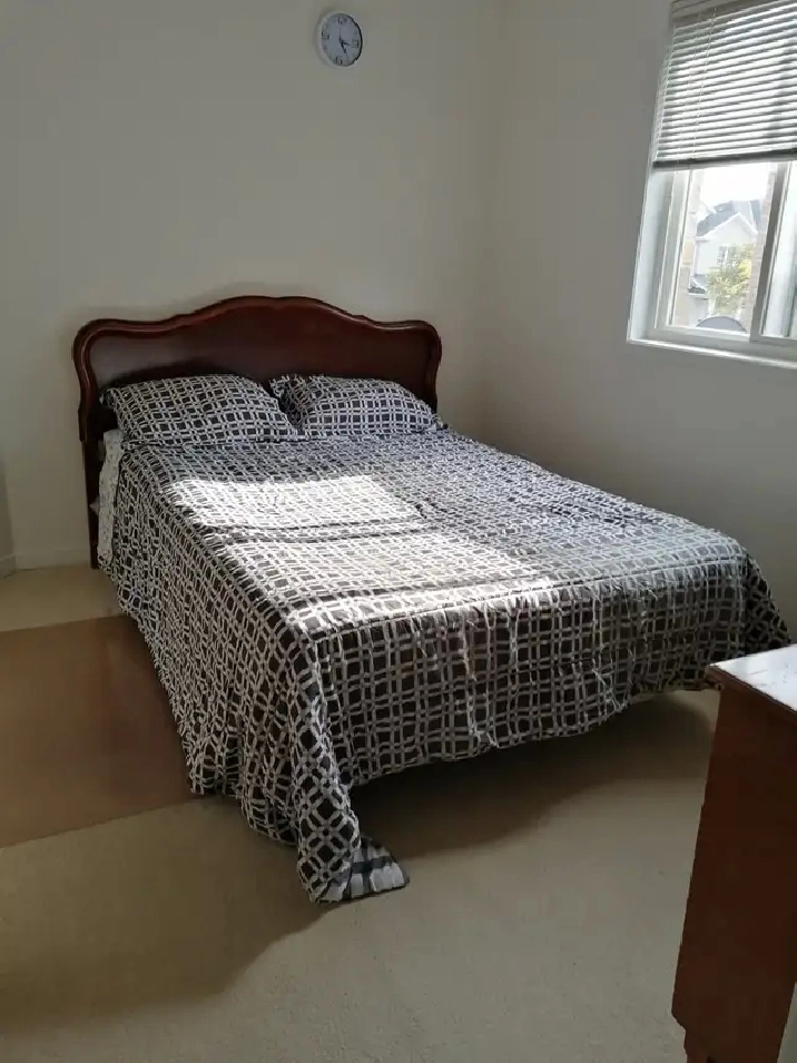 Private Room for Rent  (Brampton)