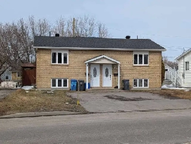 Family home for rent with yard: 3 bed 1 bath