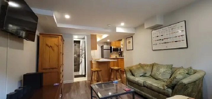 Studio Apartment for Rent on Bus Route, next to Park!