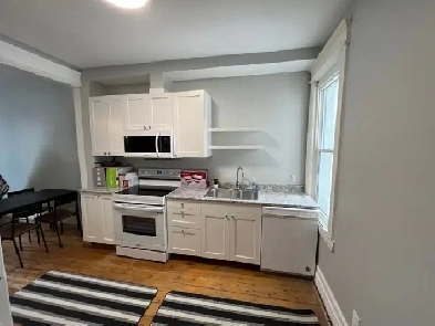 Furnished Student Room Close to Campus