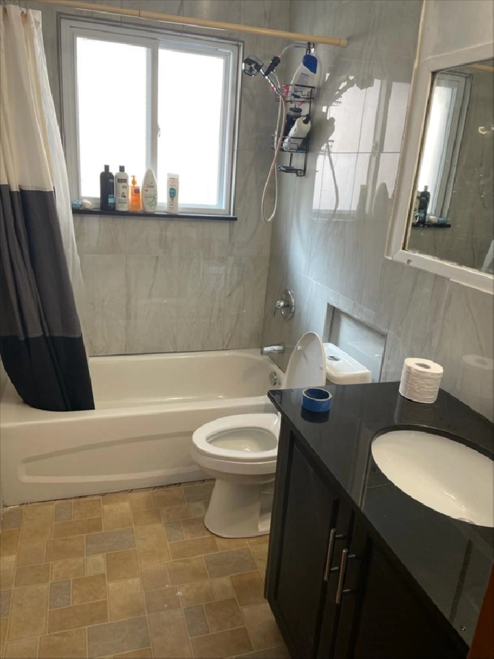 $625, SUMMER SUBLEASE UPSTAIRS – MCMASTER STUDENTS PREFERRED