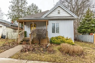 2 Bedroom Home for Sale in Manor Park Neighbourhood