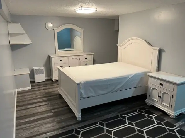 A bachelor for rent close to the U of M