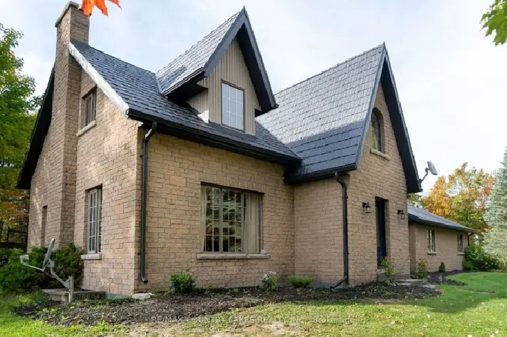 3 Beds 3 Baths on 24 acres