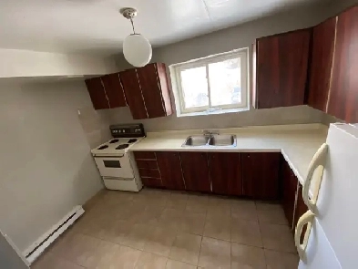 Cozy Main Floor Apartment! ALL-INCLUSIVE!